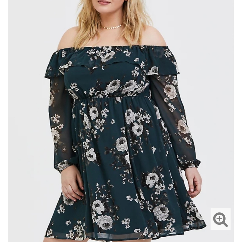 NWOT size 0 Torrid Off Shoulder Skater Dress